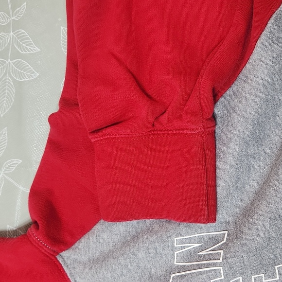 American Eagle Hoodie - Picture 5 of 8